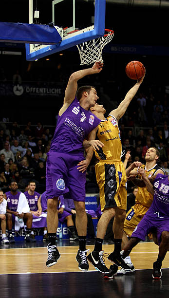 裁判会出示 裁判会出示